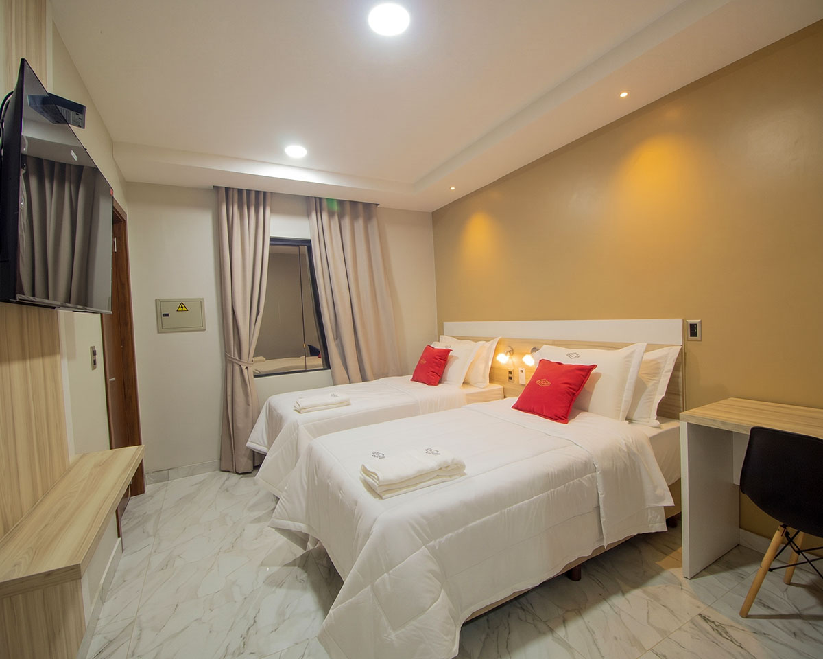 Twin room at Los Olivos Hotel